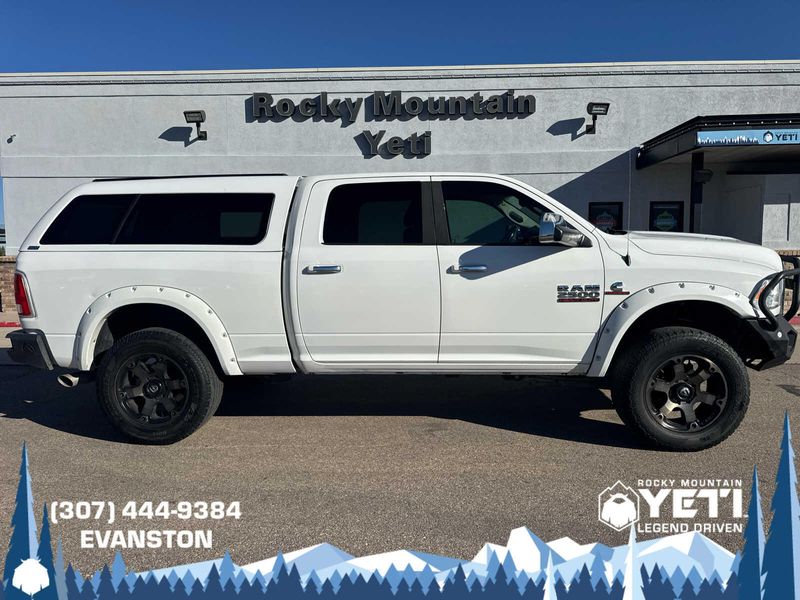 2016 Ram 2500 Laramie photo 2