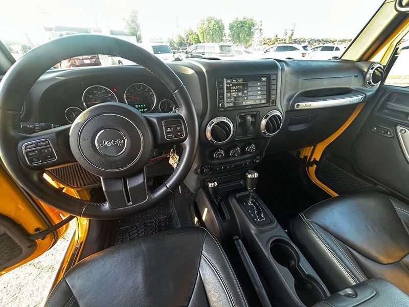 Used 2015 Jeep Wrangler JK RubiconImage 8
