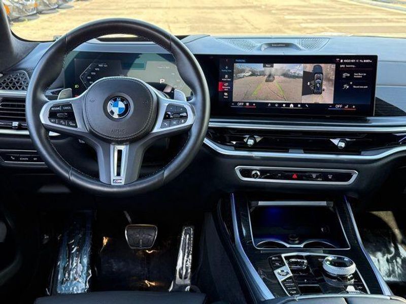 Used 2024 BMW X7 M60iImage 27