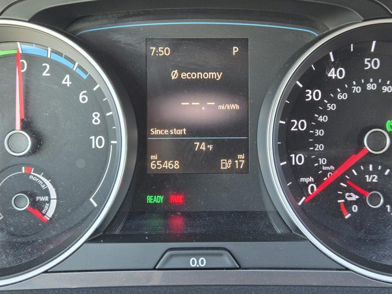 Used 2016 Volkswagen e-Golf 4dr HB SE