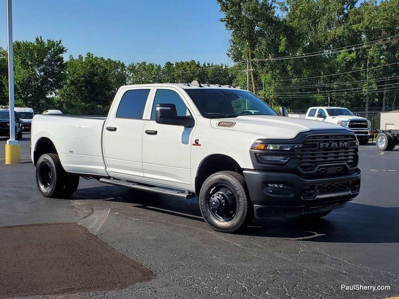 New 2025 RAM 3500 Tradesman Crew Cab 4x4 8
