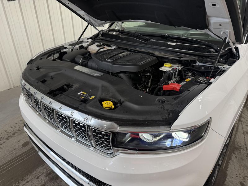 2025 Jeep Grand Wagoneer Image 19