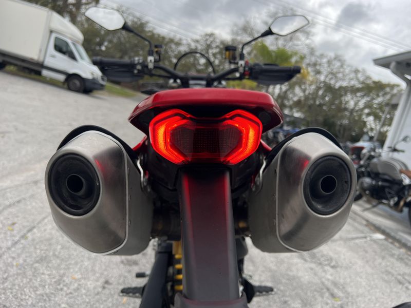 2024 Ducati Hypermotard