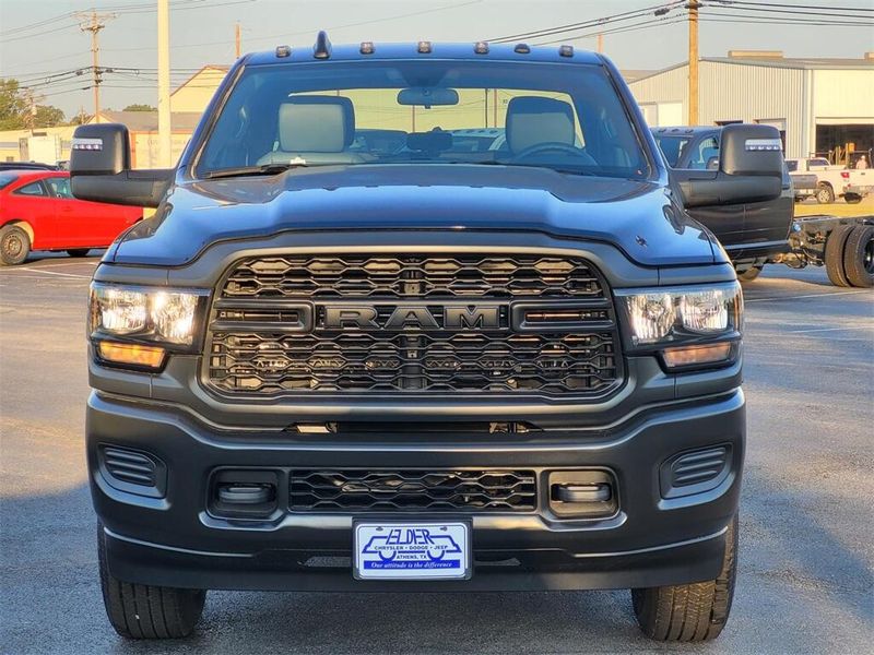 2024 RAM 2500 Tradesman Crew Cab 4x4 6