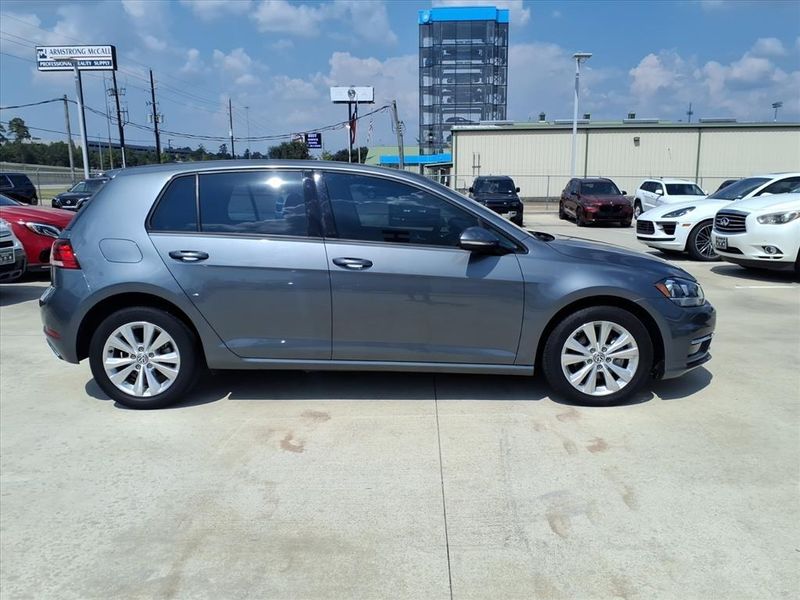 Used 2018 Volkswagen Golf TSI SE 4-DoorImage 10
