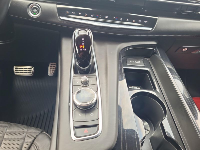 2023 Cadillac Escalade V-Series photo 7