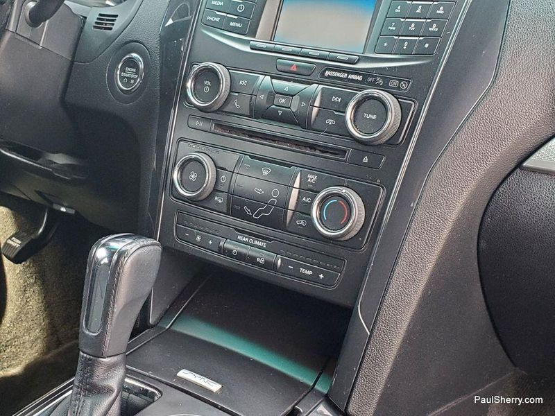 Used 2017 Ford Explorer XLTImage 20