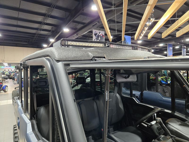 2025 Can-Am DEFENDER MAX LIMITED CAB HD10 DUSTY NAVY Image 5