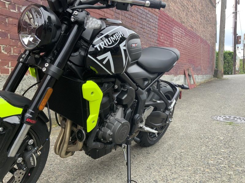 2024 Triumph TRIDENT 660