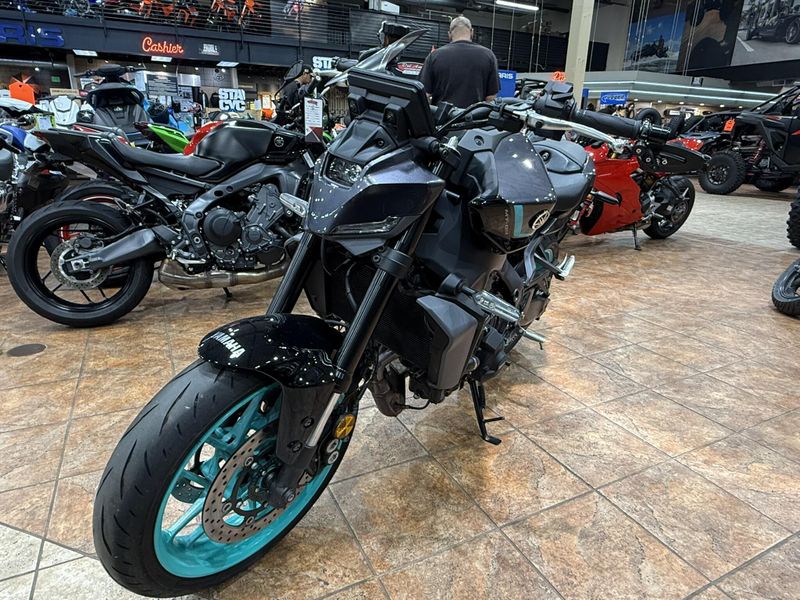 2024 Yamaha MT-09 Image 10
