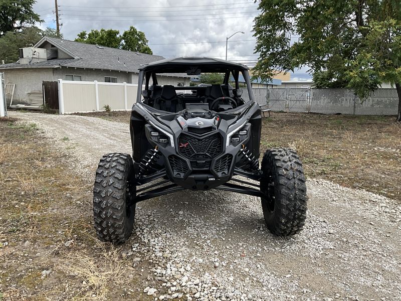 New 2026 Can-Am MAVERICK MAX X3 XRS TURBO RR Image 2