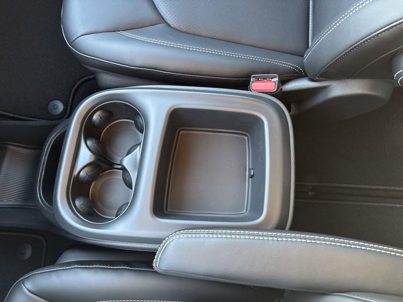 New 2026 Chrysler Pacifica SelectImage 33