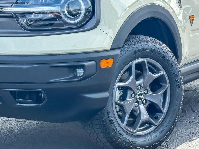 2024 Ford Bronco Sport Badlands photo 3