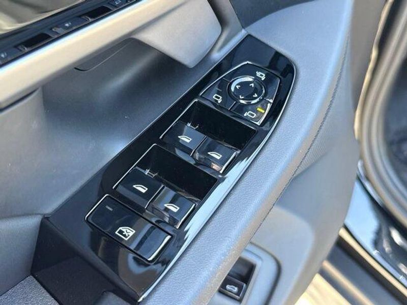 Used 2026 BMW 5 Series 530iImage 18