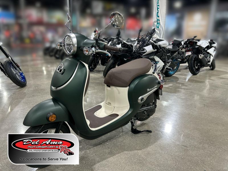 New 2024 Honda Metropolitan Image 1
