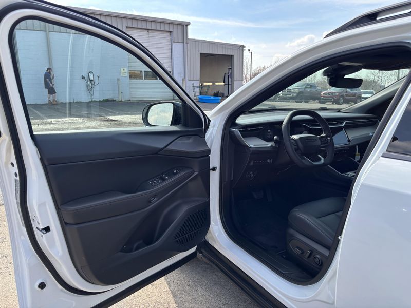 New 2026 Jeep Cherokee Limited 4x4Image 26