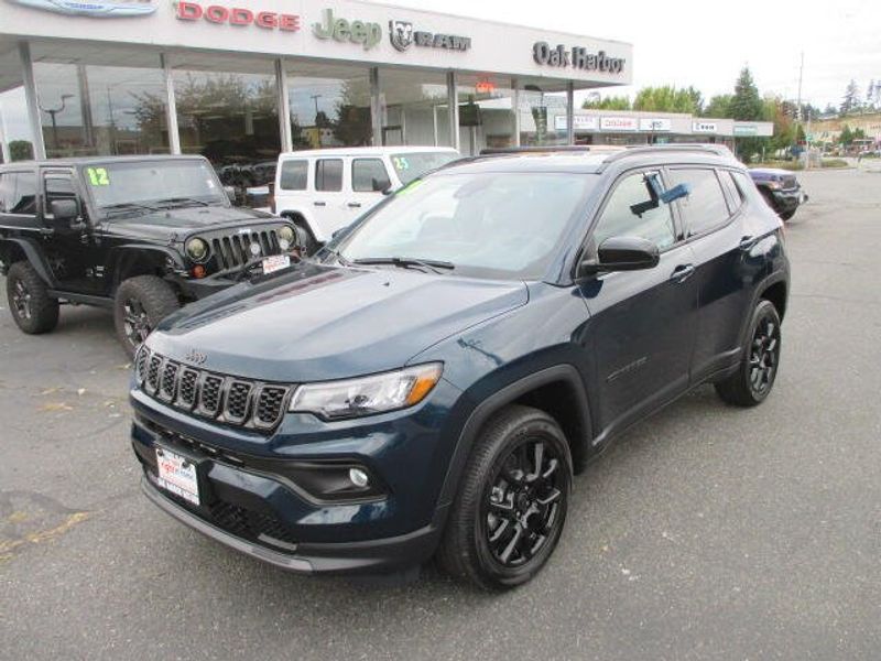 New 2026 Jeep Compass Latitude Altitude 4x4Image 2