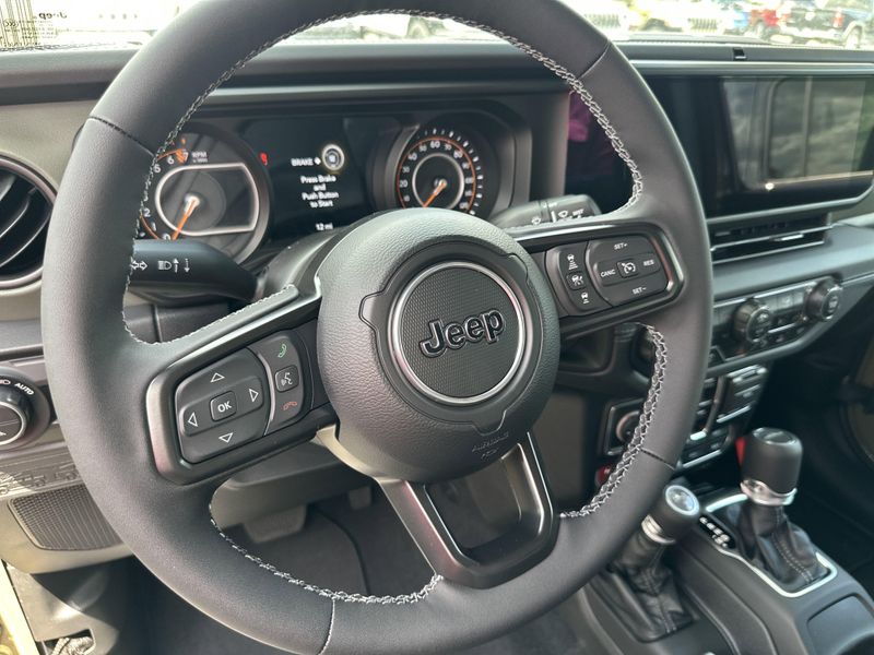 New 2025 Jeep Gladiator Mojave X 4x4Image 20
