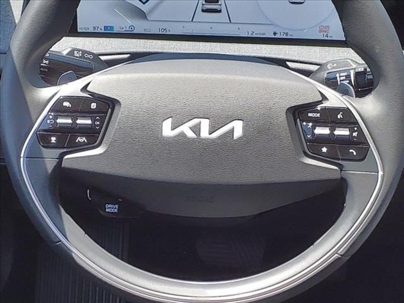 2024 Kia EV6 LightImage 9