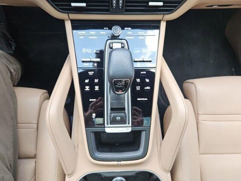 Used 2023 Porsche Cayenne Platinum Edition