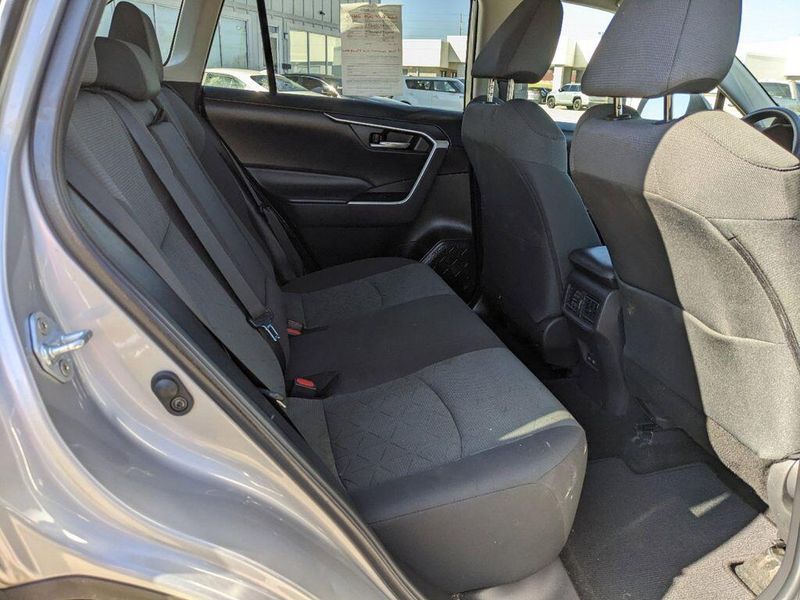 2023 Toyota RAV4 XLEImage 11