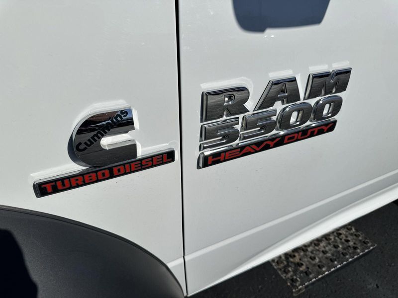 2018 RAM 5500 Chassis TradesmanImage 26