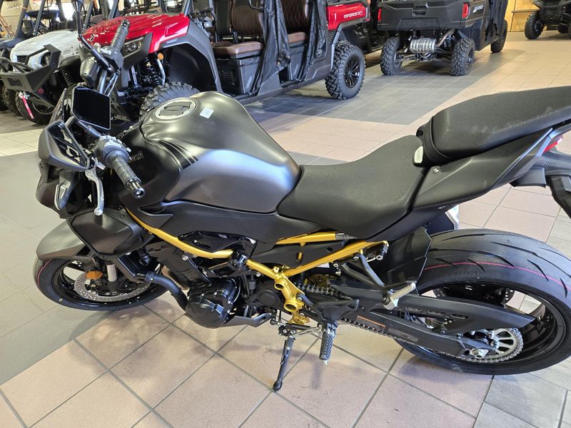 NEW 2026 KAWASAKI Z900 ABS Image 4