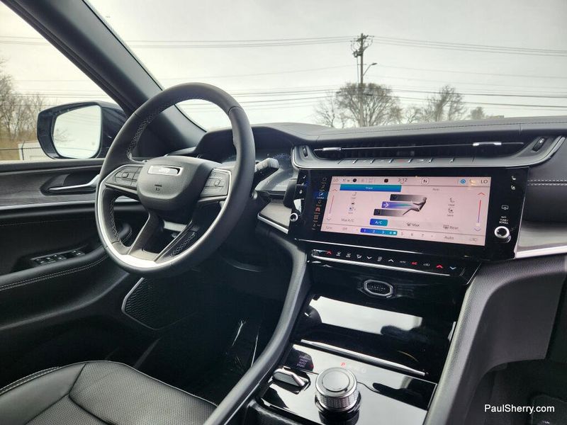 New 2026 Jeep Grand Cherokee L Limited Reserve 4x4