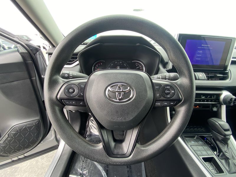 2024 Toyota RAV4 Image 26