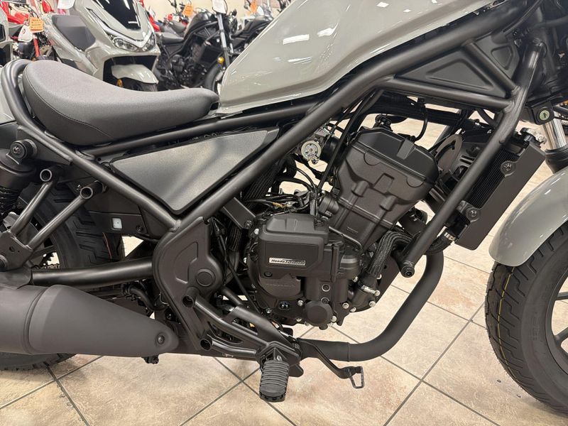 New 2026 Honda REBEL 300 E-CLUTCH Image 20