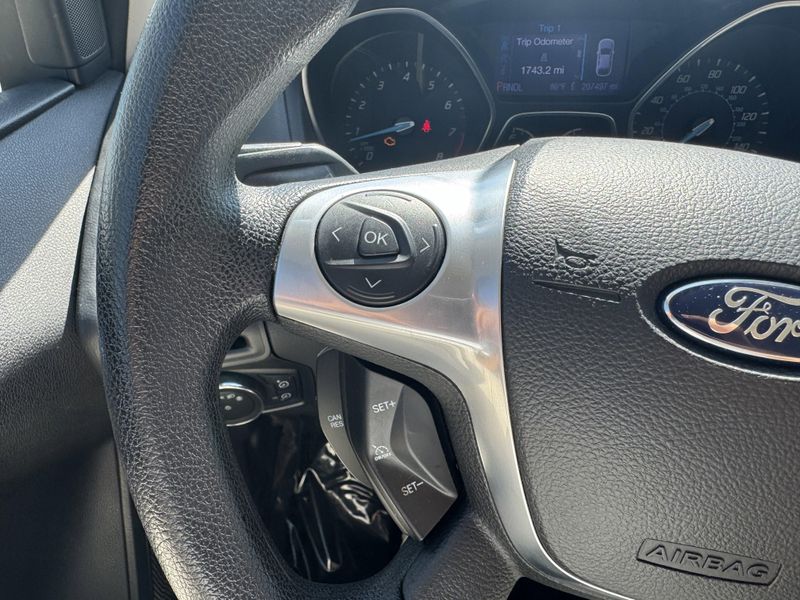 Used 2013 Ford Focus SEImage 15