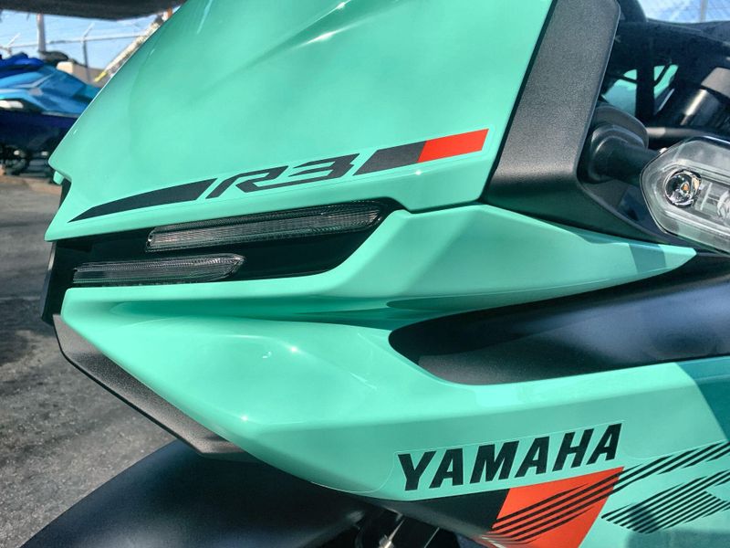 New 2026 Yamaha YZF-R3 ABS Image 23