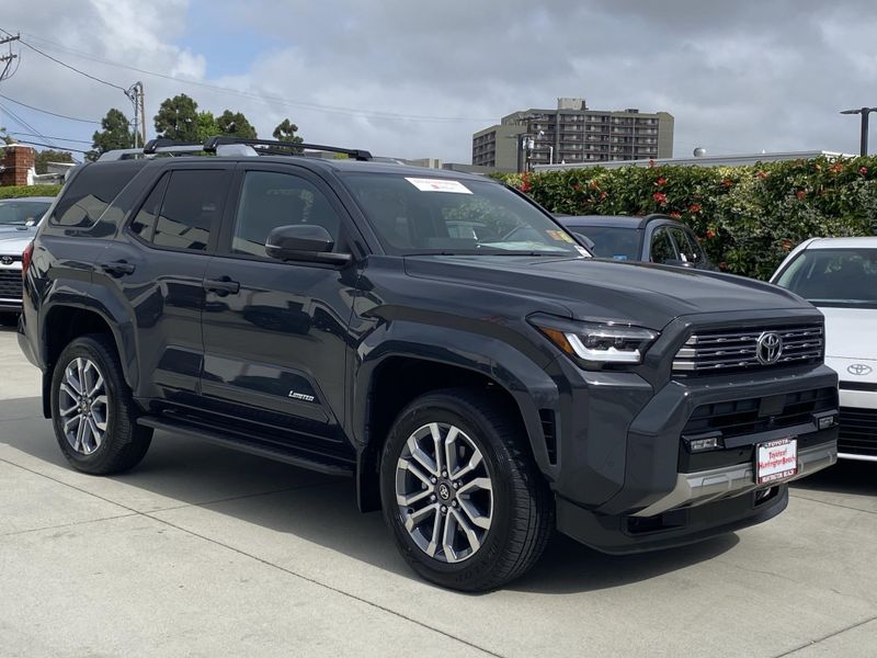 2025 Toyota 4Runner LimitedImage 2