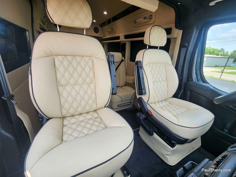 2024 RAM Promaster 2500 Slt+ Window Van High Roof 159