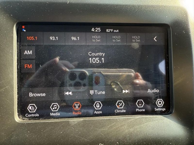 2021 Jeep Cherokee Latitude photo 19