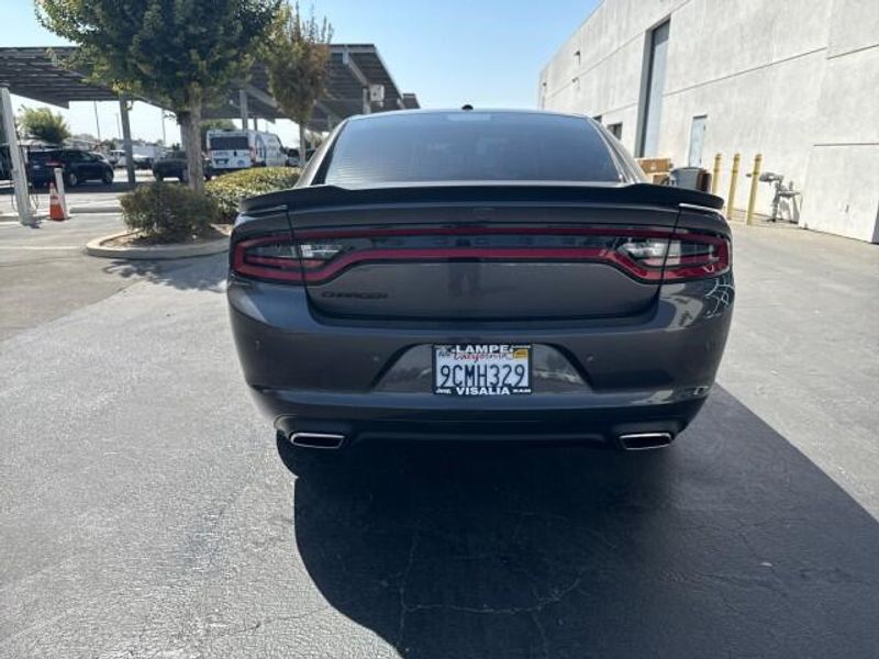 2022 Dodge Charger SXT photo 7