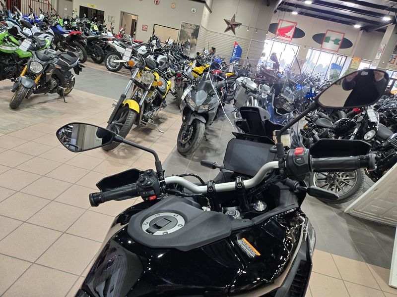 NEW 2025 YAMAHA TRACER 9 Image 16