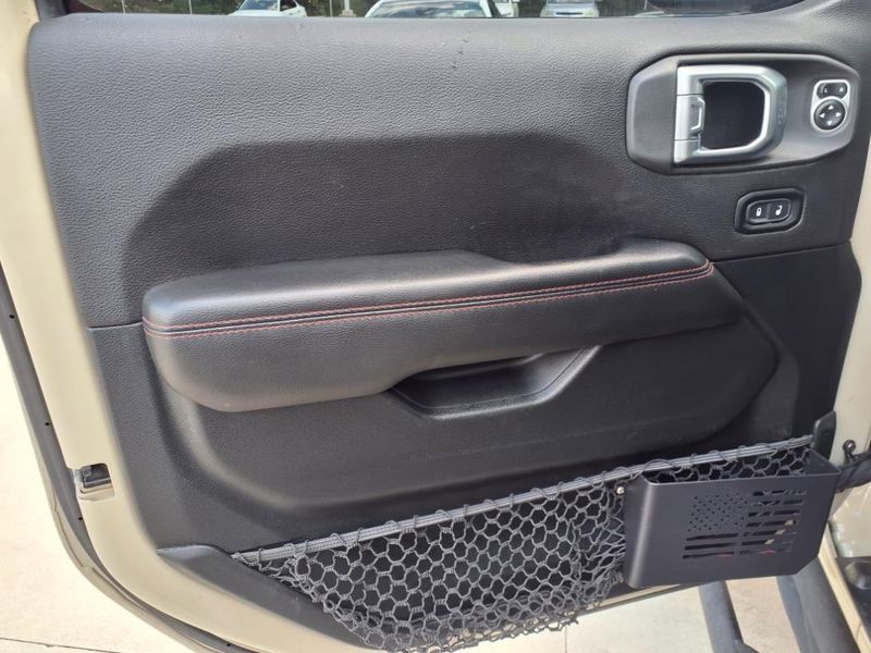 Used 2020 Jeep Gladiator RubiconImage 16