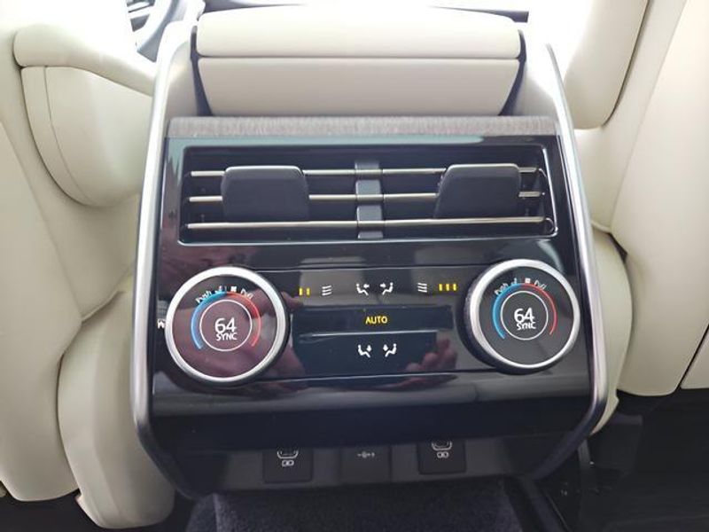 Used 2023 Land Rover Range Rover SE