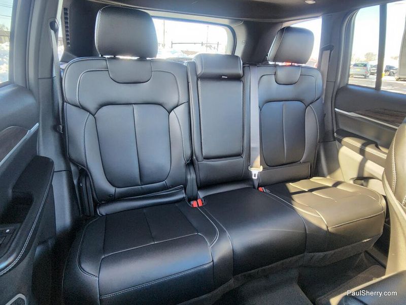 New 2026 Jeep Grand Cherokee Limited 4x4