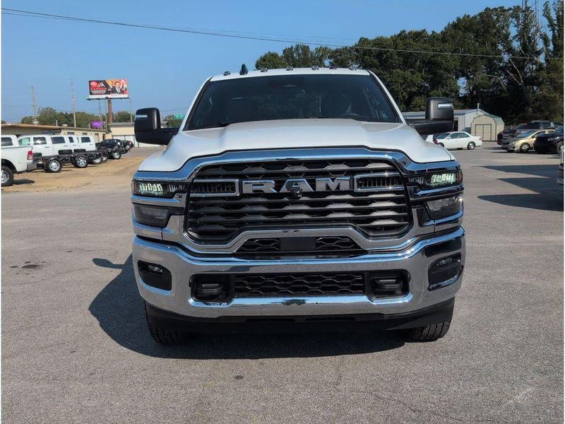 New 2026 RAM 3500 Tradesman Crew Cab Chassis 4x4 60