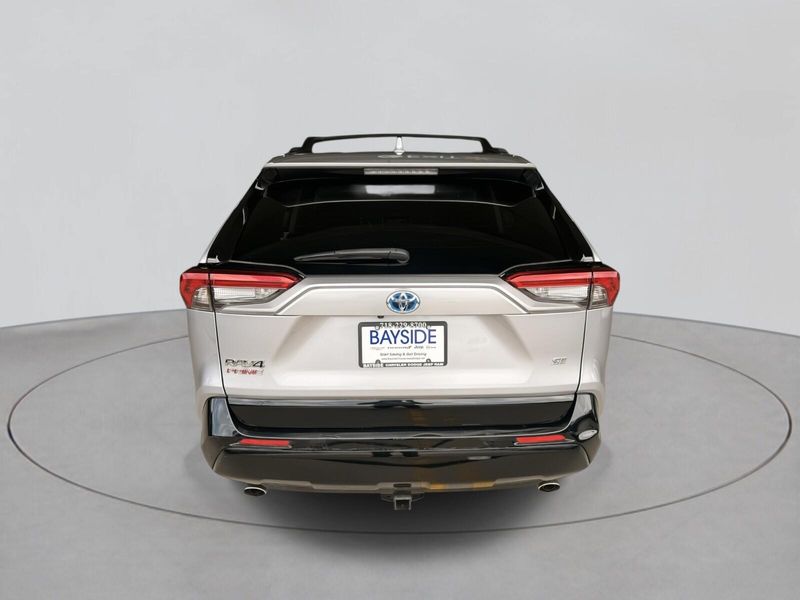 2022 Toyota RAV4 Prime SE photo 4