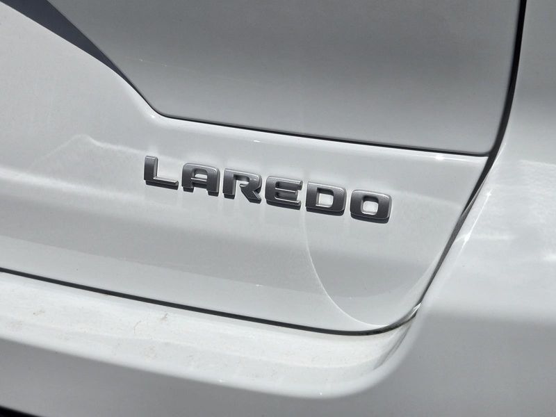 New 2026 Jeep Grand Cherokee Laredo X 4x2