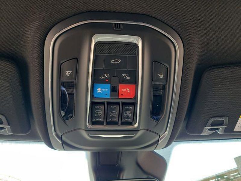 New 2026 Jeep Grand Cherokee Limited 4x4