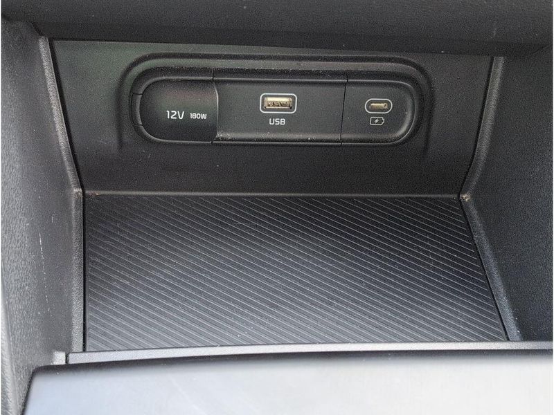 Used 2024 Kia Sportage LXImage 17