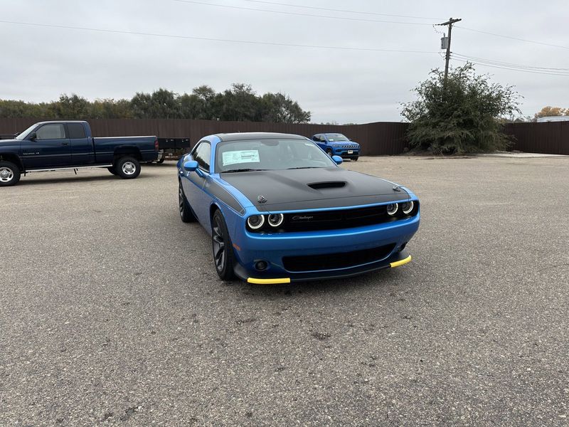 2023 Dodge Challenger R/TImage 2