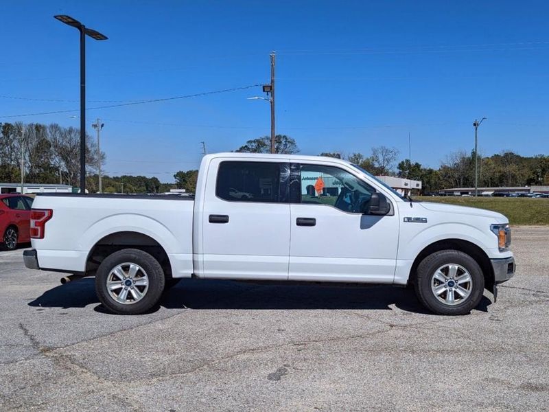 2020 Ford F-150  in a WHITE exterior color. Johnson Dodge 601-693-6343 pixelmotiondemo.com 