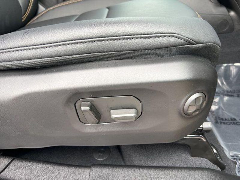 New 2025 Jeep Wrangler 4-door Sahara