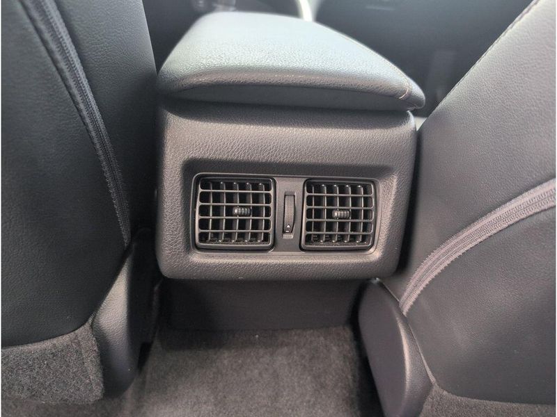 2019 Toyota Camry XSEImage 35