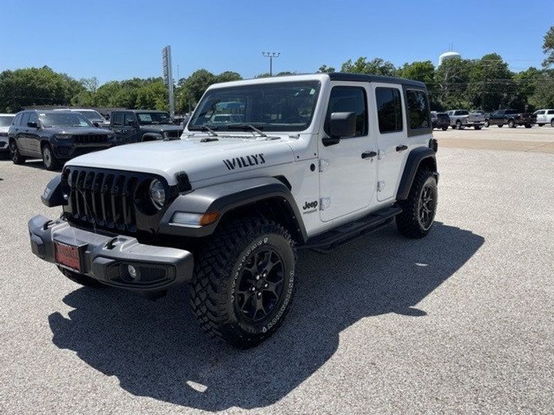 2021 Jeep Wrangler Unlimited WillysImage 3